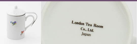 花柄マーク入りのティーマグ