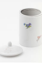 花柄マーク入りのティーマグ